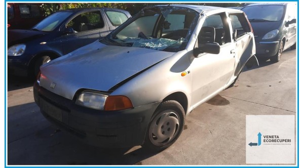 FIAT PUNTO 1a Serie  del 1997 parti usate e ricambi - Tipo Motore 176A8000