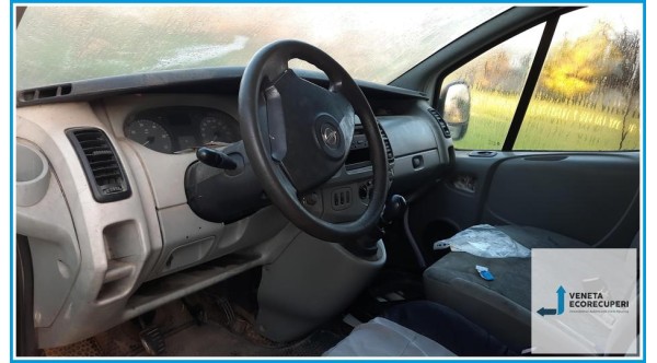OPEL VIVARO X83 del 2006 parti usate e ricambi - Tipo Motore F9QU7