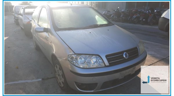FIAT PUNTO 2U del 2004 parti usate e ricambi - Tipo Motore 188A4000