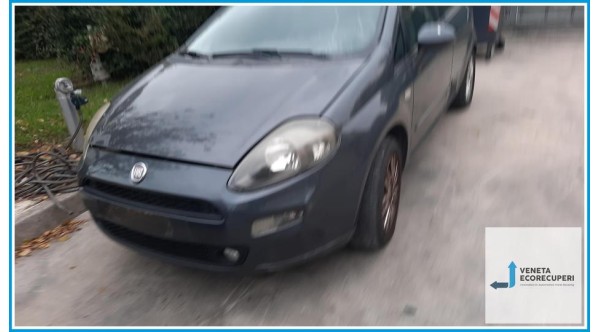 FIAT PUNTO 51 del 2012 parti usate e ricambi - Tipo Motore 350A1000