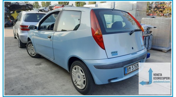 FIAT PUNTO 1N/1P del 2001 parti usate e ricambi