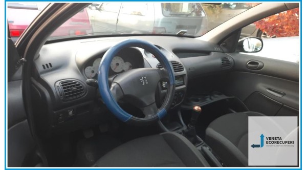 PEUGEOT 206  del 2008 parti usate e ricambi - Tipo Motore KFW