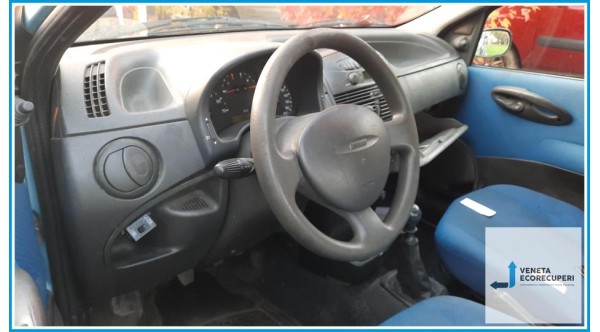 FIAT PUNTO 1N/1P del 2003 parti usate e ricambi - Tipo Motore 188A4000