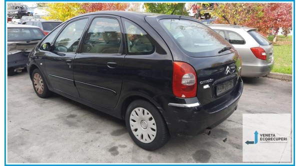 CITROEN XSARA PICASSO  del 2004 parti usate e ricambi - Tipo Motore 6FZ