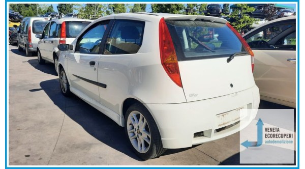 FIAT PUNTO 1N/1P del 2002 parti usate e ricambi