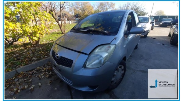 TOYOTA YARIS  del 2006 parti usate e ricambi - Tipo Motore 1KRFE