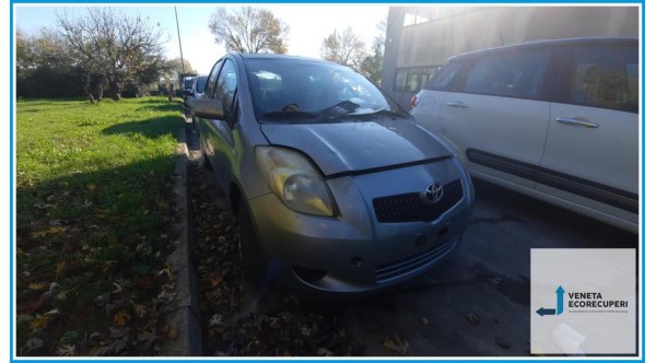 TOYOTA YARIS  del 2006 parti usate e ricambi - Tipo Motore 1KRFE