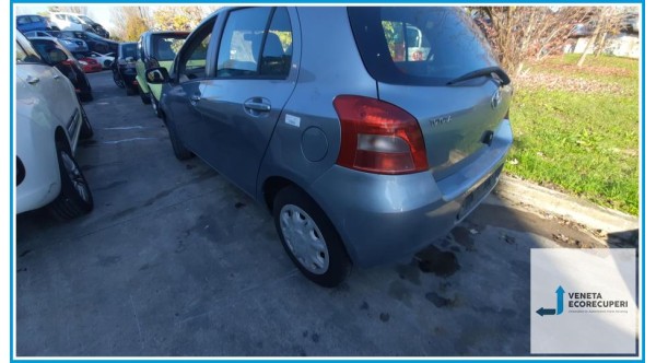 TOYOTA YARIS  del 2006 parti usate e ricambi - Tipo Motore 1KRFE