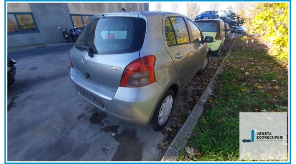 TOYOTA YARIS  del 2006 parti usate e ricambi - Tipo Motore 1KRFE