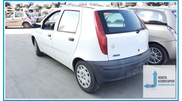 FIAT PUNTO 1N/1P del 2000 parti usate e ricambi