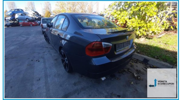 BMW Serie 3 E90/E91 del 2005 parti usate e ricambi - Tipo Motore 204D4