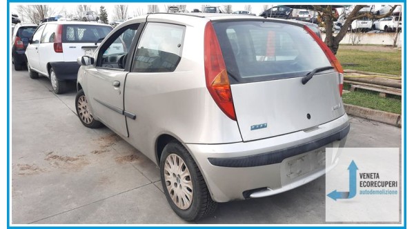 FIAT PUNTO 1N/1P del 2001 parti usate e ricambi