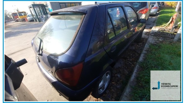 FORD FIESTA DX del 1999 parti usate e ricambi - Tipo Motore FHA