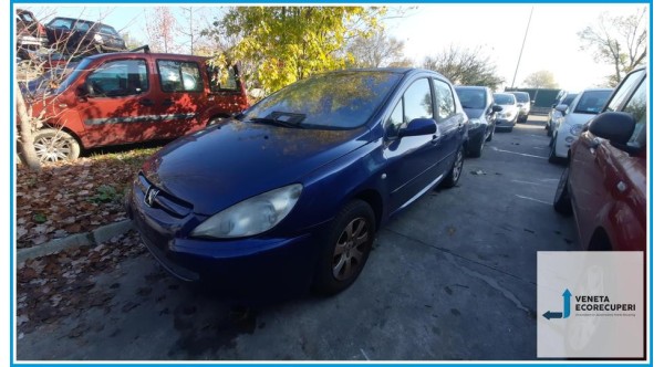 PEUGEOT 307  del 2001 parti usate e ricambi - Tipo Motore NFU