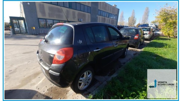 RENAULT CLIO 3a Serie  del 2007 parti usate e ricambi - Tipo Motore D4FD7