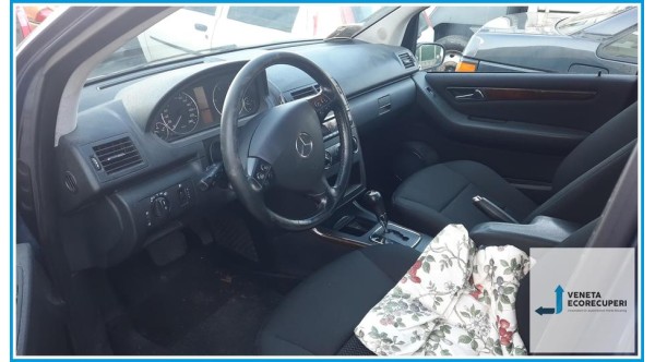 MERCEDES-BENZ Classe A W/C169 del 2006 parti usate e ricambi - Tipo Motore 640940