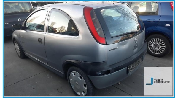 OPEL CORSA X01 del 2003 parti usate e ricambi - Tipo Motore Z10XE