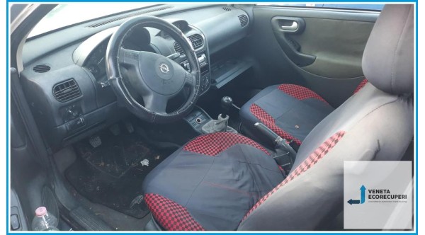 OPEL CORSA X01 del 2003 parti usate e ricambi - Tipo Motore Z10XE