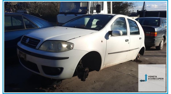 FIAT PUNTO 2U del 2004 parti usate e ricambi - Tipo Motore 188A9000