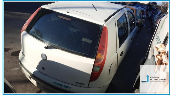 FIAT PUNTO 2U del 2004 parti usate e ricambi - Tipo Motore 188A9000