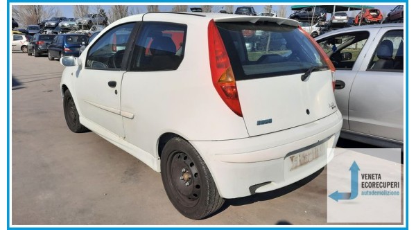 FIAT PUNTO 1N/1P del 2003 parti usate e ricambi