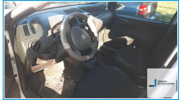 FIAT PUNTO 2U del 2004 parti usate e ricambi - Tipo Motore 188A9000