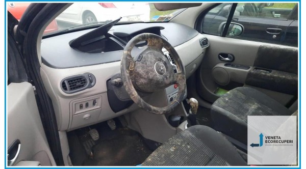 RENAULT MODUS 1a Serie  del 2005 parti usate e ricambi - Tipo Motore D4FD7