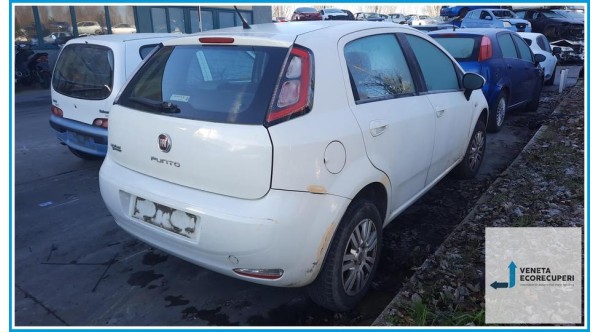 FIAT PUNTO 51 del 2012 parti usate e ricambi - Tipo Motore 350A1000