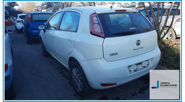 FIAT PUNTO 51 del 2012 parti usate e ricambi - Tipo Motore 350A1000