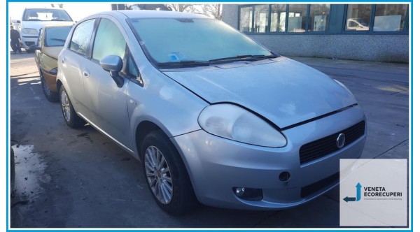 FIAT GRANDE PUNTO 2Y del 2008 parti usate e ricambi - Tipo Motore 199A3000
