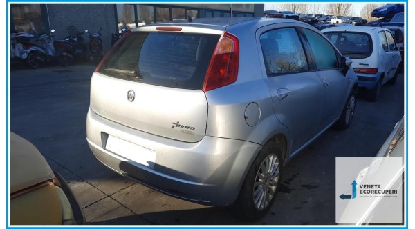 FIAT GRANDE PUNTO 2Y del 2008 parti usate e ricambi - Tipo Motore 199A3000
