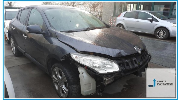 RENAULT MEGANE 3a Serie  del 2011 parti usate e ricambi - Tipo Motore K9KJ8