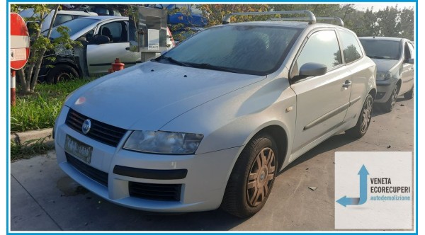 FIAT STILO 2C del 2003 parti usate e ricambi