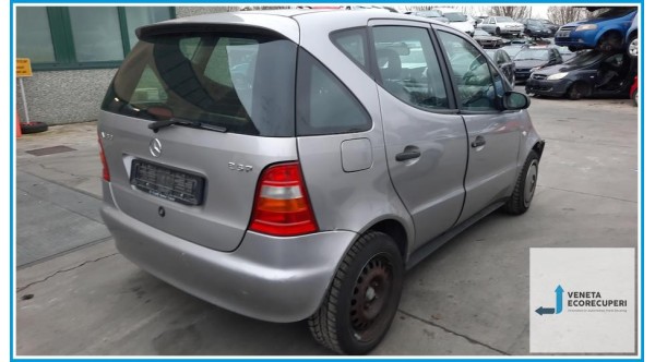 MERCEDES-BENZ Classe A W168 del 1999 parti usate e ricambi - Tipo Motore 166960