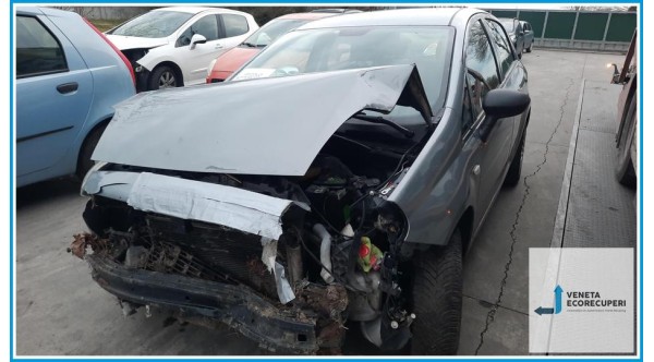 FIAT GRANDE PUNTO 3X del 2011 parti usate e ricambi - Tipo Motore 199A9000