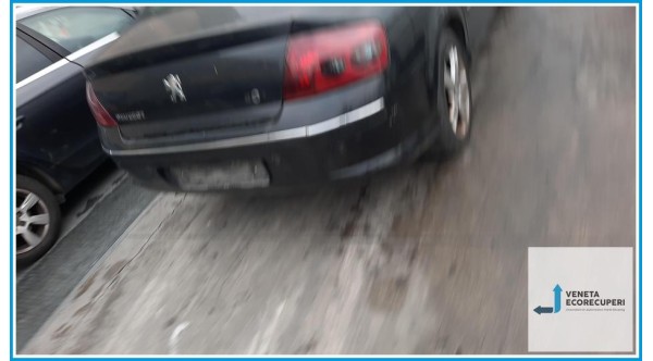 PEUGEOT 407  del 2006 parti usate e ricambi - Tipo Motore RHR