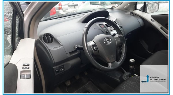 TOYOTA YARIS  del 2009 parti usate e ricambi - Tipo Motore 1KRFE
