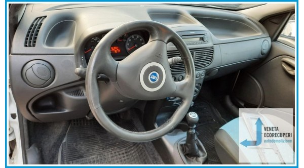 FIAT PUNTO 2U del 2006 parti usate e ricambi