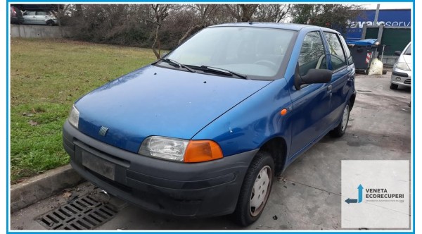 FIAT PUNTO 1a Serie  del 1998 parti usate e ricambi - Tipo Motore 176B2000