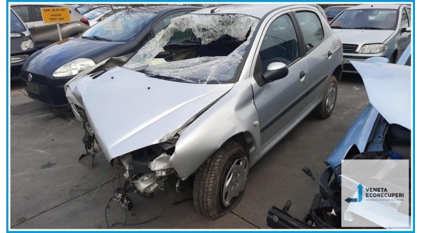 PEUGEOT 206  del 2002 parti usate e ricambi - Tipo Motore KFW