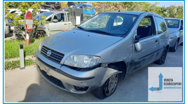 FIAT PUNTO 2U del 2003 parti usate e ricambi