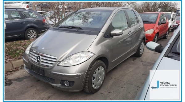 MERCEDES-BENZ Classe A W/C169 del 2005 parti usate e ricambi - Tipo Motore 640940