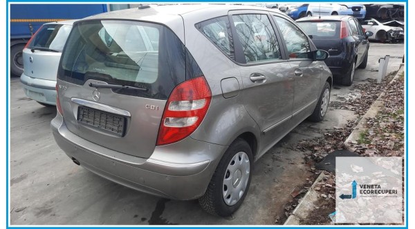 MERCEDES-BENZ Classe A W/C169 del 2005 parti usate e ricambi - Tipo Motore 640940