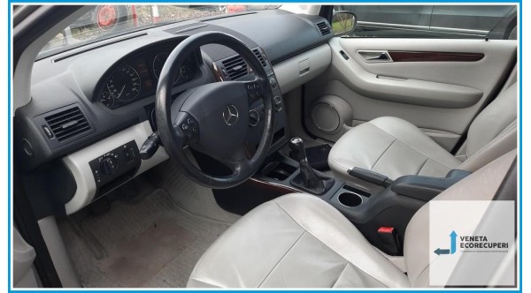 MERCEDES-BENZ Classe A W/C169 del 2005 parti usate e ricambi - Tipo Motore 640940