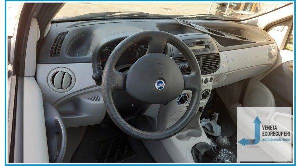 FIAT PUNTO 2U del 2003 parti usate e ricambi