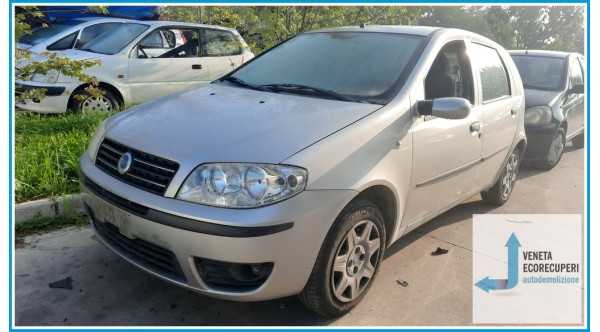FIAT PUNTO 2U del 2003 parti usate e ricambi