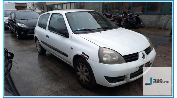 RENAULT CLIO 2a Serie  del 2006 parti usate e ricambi - Tipo Motore D7FG7
