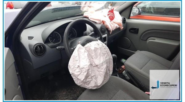 DACIA LOGAN  del 2008 parti usate e ricambi - Tipo Motore K7JA7