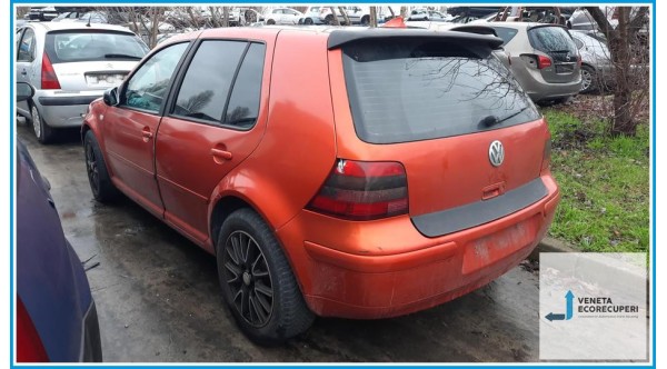 VOLKSWAGEN GOLF 1J del 2000 parti usate e ricambi - Tipo Motore AKL