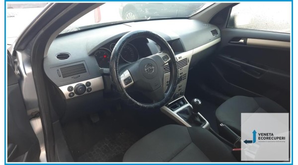 OPEL ASTRA A04 del 2009 parti usate e ricambi - Tipo Motore Z17DTH